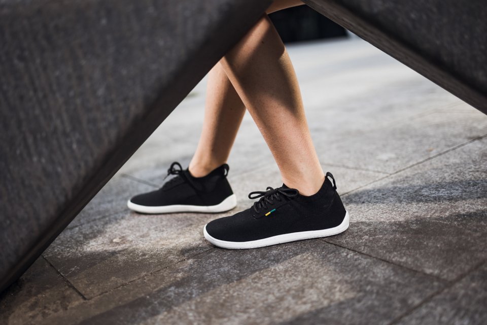 Barefoot Sneakers - Be Lenka Stride - Black & White