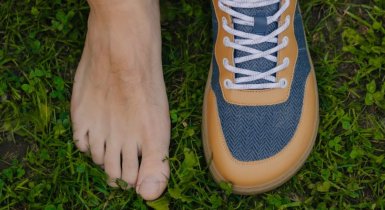 Nur eine Form ist richtig - Barfußschuhe respektieren die Form des Fußes