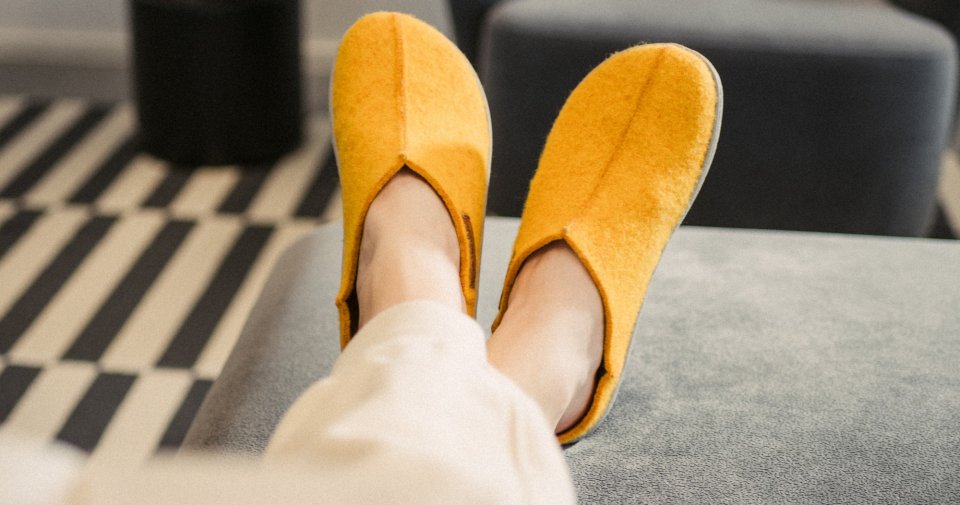 Barefoot pantuflas Be Lenka Chillax - Amber Yellow