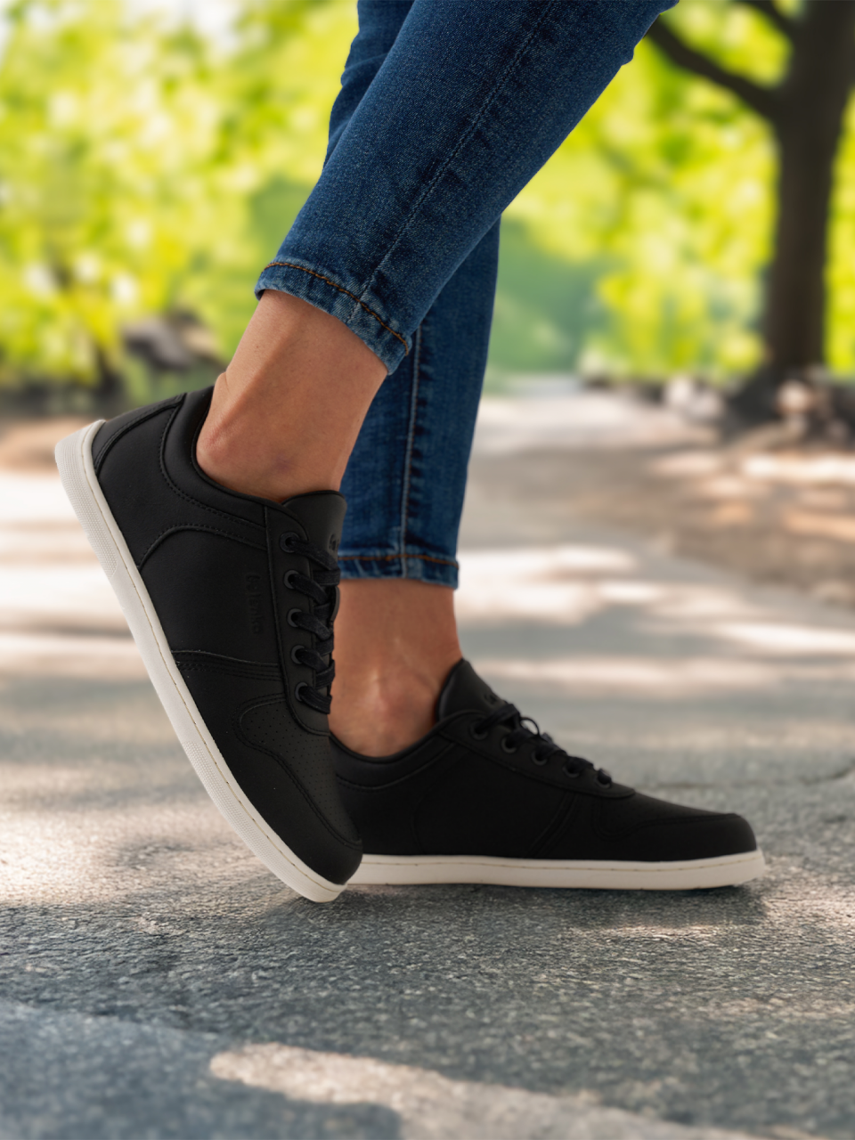 Barefoot Sneakers - Be Lenka Echo - Black & White