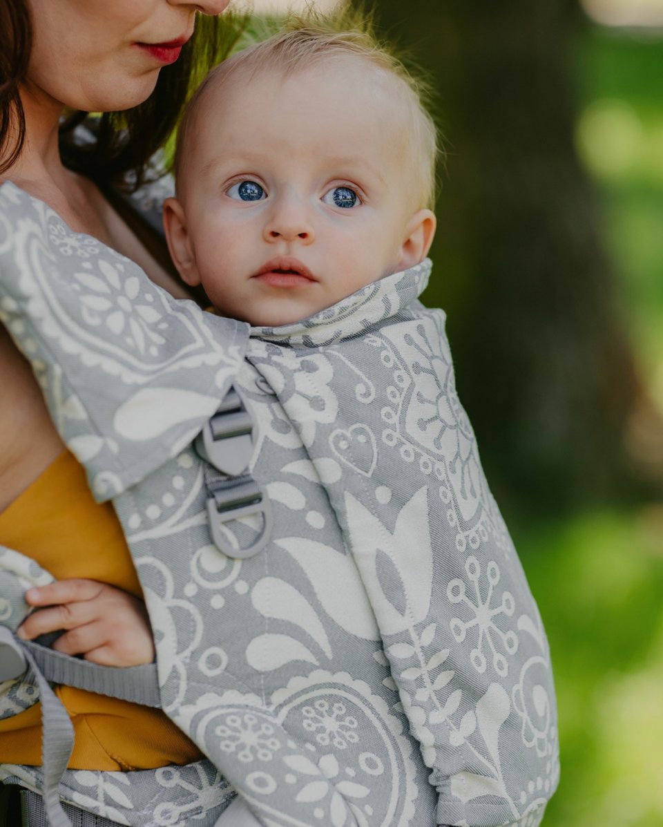 👶💛 Safety. Comfort. Love at first carry.
Be Lenka baby carriers meet all safety standards for healthy babywearing – they’re ergonomic, easy to use, and incredibly comfortable for both you and your baby.

✨ Suitable for front & back carry
✨ Support the ergonomic M-position for optimal baby development
✨ Handmade in Europe with care and precision

Experience babywearing that feels just right – for you and your little one. 💛

#BeLenka #BabywearingLove #ErgonomicCarrier #HandmadeInEurope