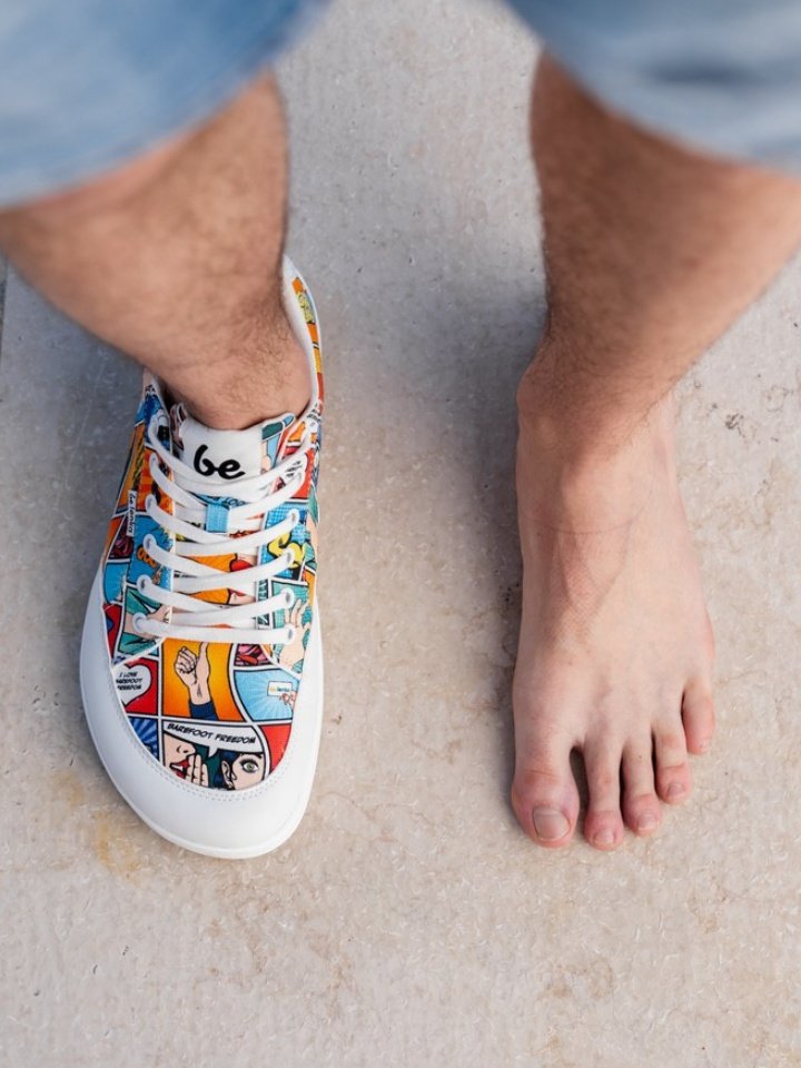 👣 Bare vs. Barefoot 👟
Same…