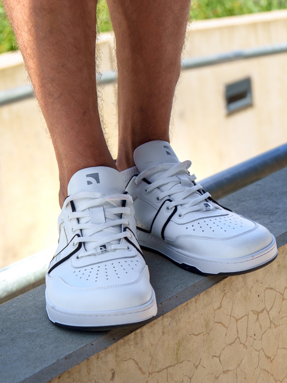 Barefoot Sneakers Barebarics Arise - White & Black