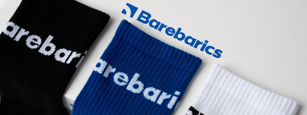 Barefoot and Socks: Long or Short? The Gen Z Dilemma