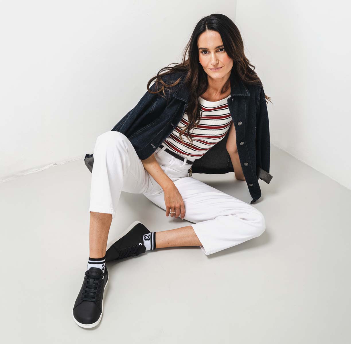 Be Lenka Core - Black, barefoot sneakers, lifestyle shot with model