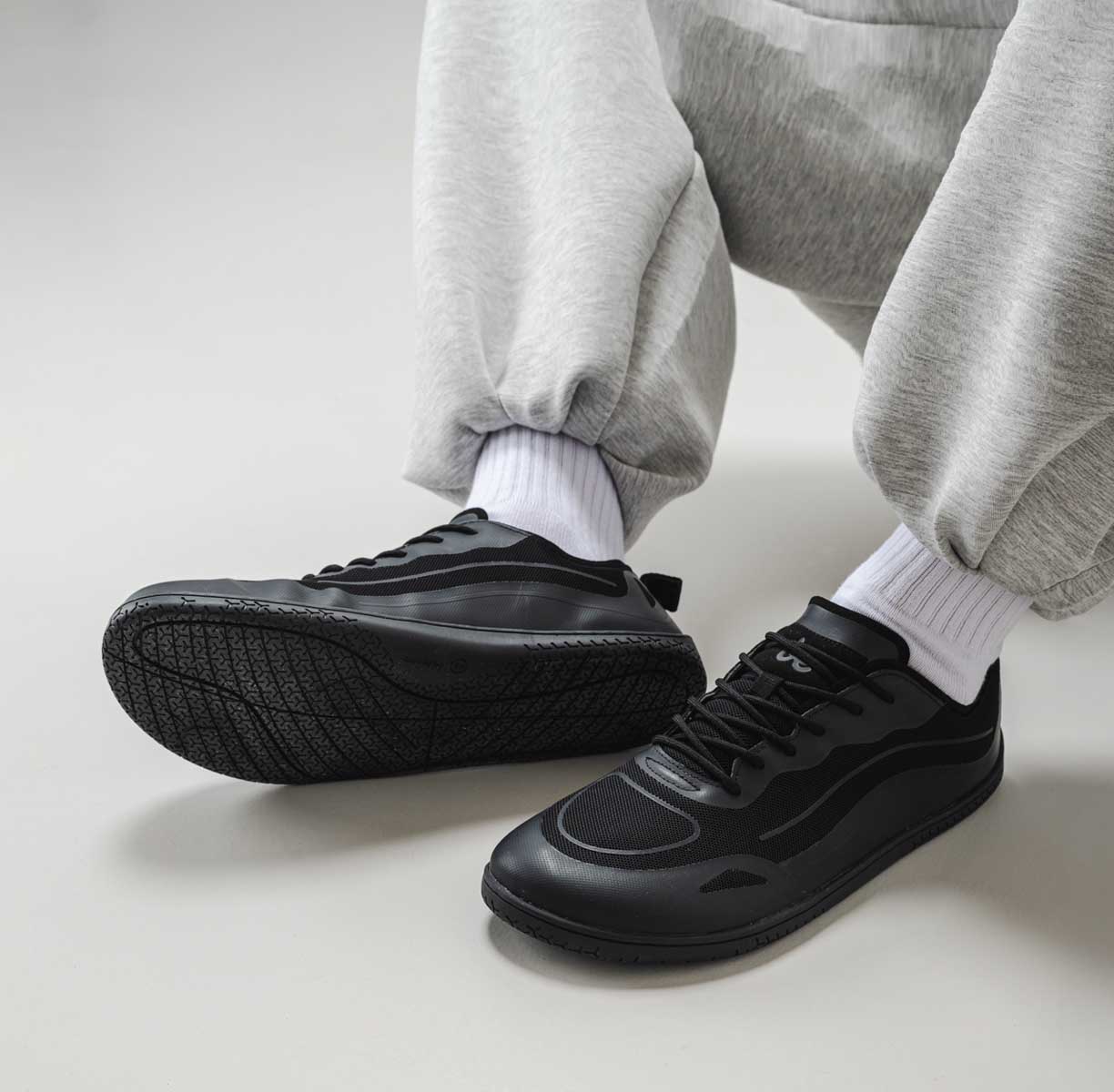 Be Lenka Velocity - All Black, barefoot sneakers, detailed view of the outsole