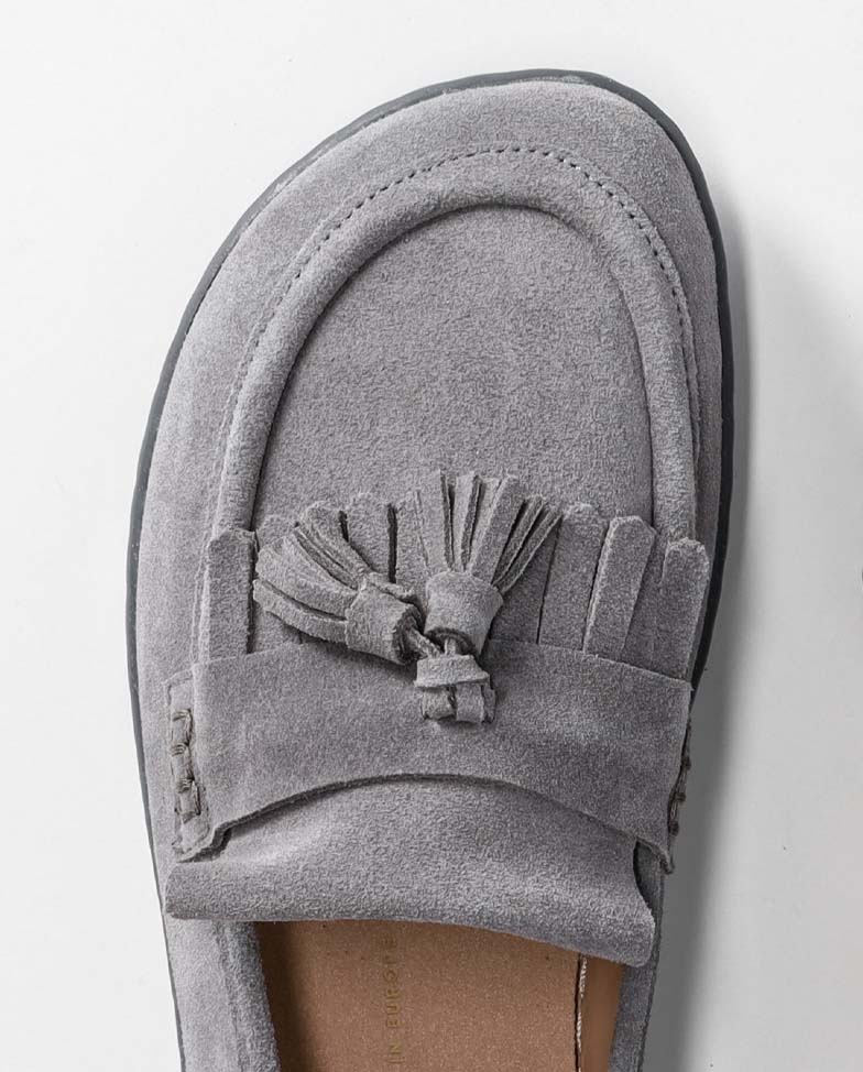 Be Lenka Fiorela - grey, barefoot moccasins, tassel detail top view