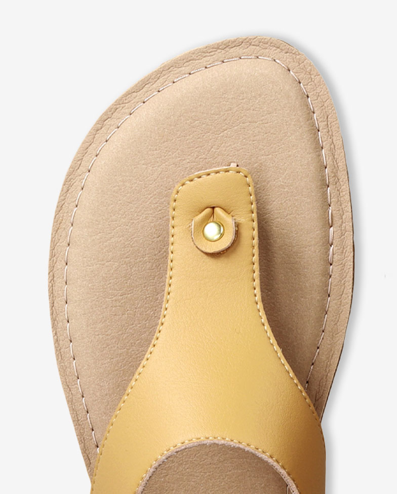 Be Lenka Promenade 2.0 - beige, barefoot sandals, toe thong detail top view