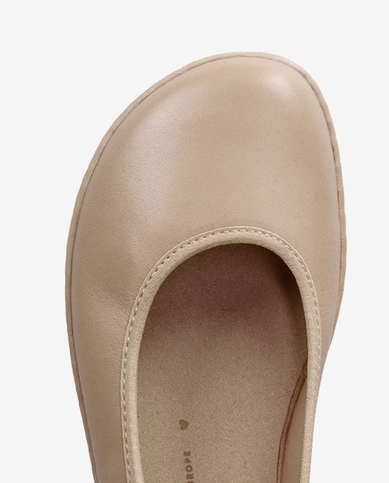 Be Lenka Sophelia - beige, ballerines barefoot, détail de la pointe vue d'en haut