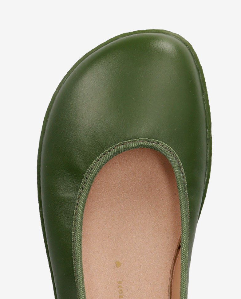 Be Lenka Sophelia - olive green, barefoot ballet flats, toe detail top view