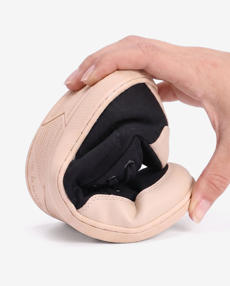 Be Lenka Rebound - black, barefoot sneakers, flexibility detail