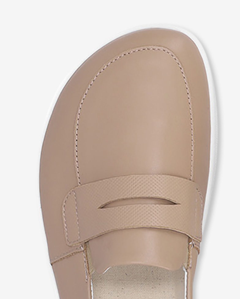 Be Lenka Buena - Latte Brown, barefoot moccasins, toe box detail