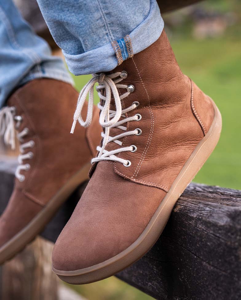 Be Lenka Winter 3.0 - Walnut Brown, winter barefoot boots, on feet